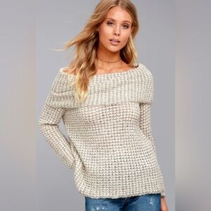BB Dakota Tegan Beige Off The Shoulder Sweater in Small💕
